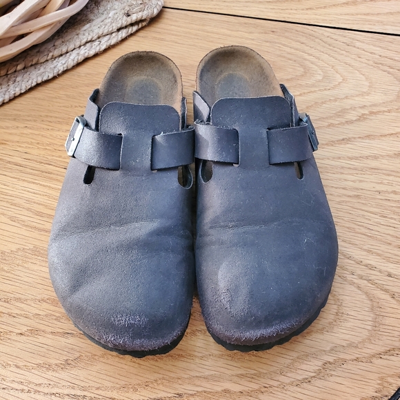 Birkenstock Clog - Picture 1 of 9